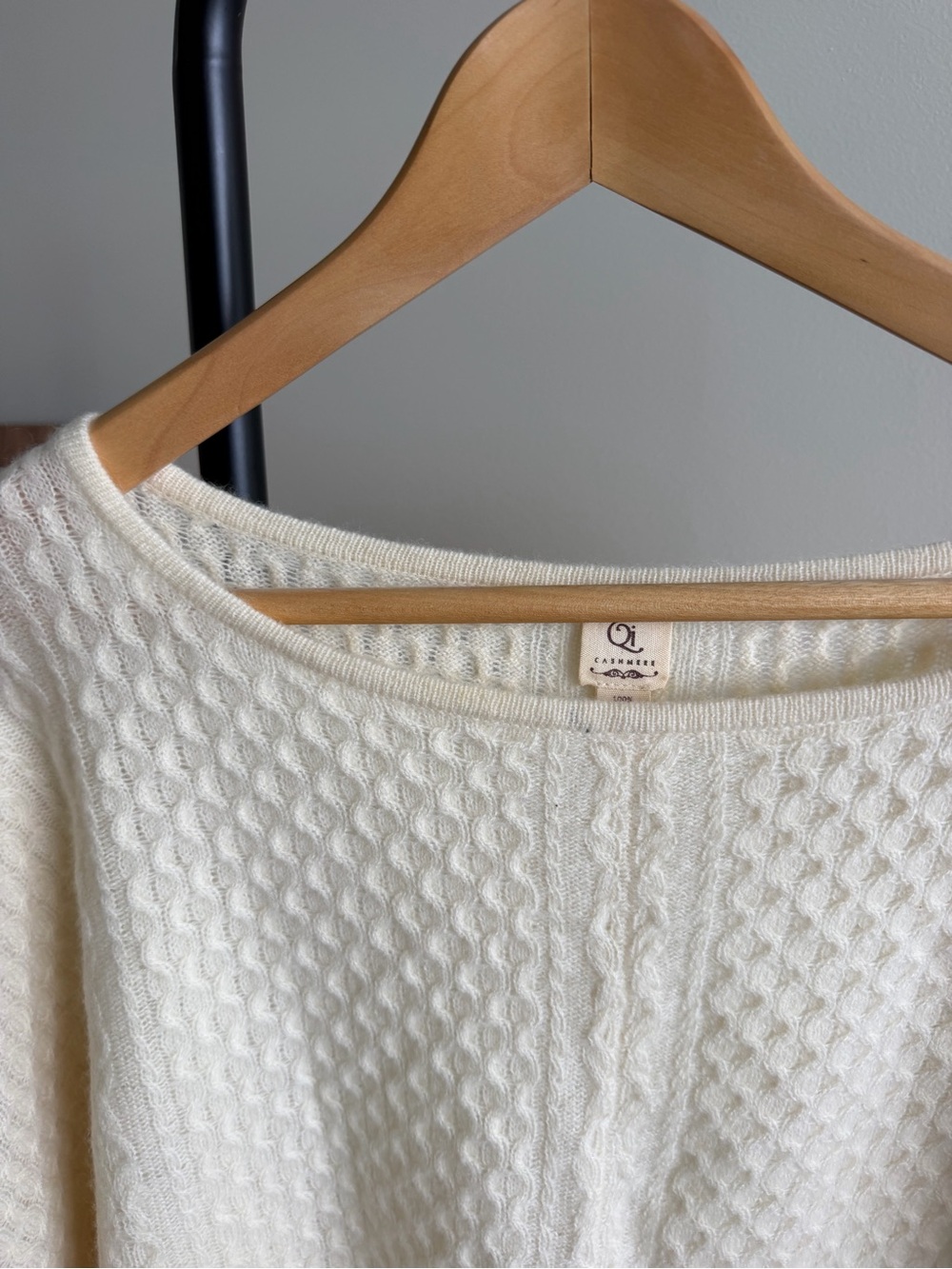 Qi Cashmere Vintage Cream Textured Knit Fringe Poncho Sweater One Size - Picture 5 of 12